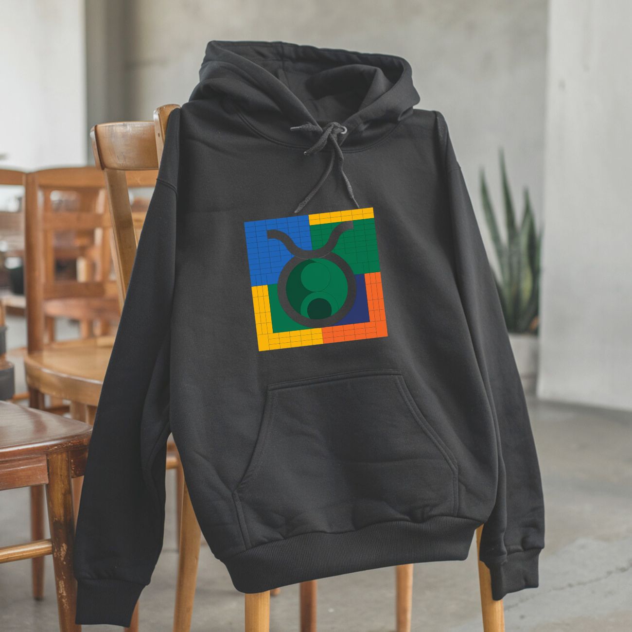 Czarna bluza z nadrukiem ZNAK ZODIAKU BYK - BK05